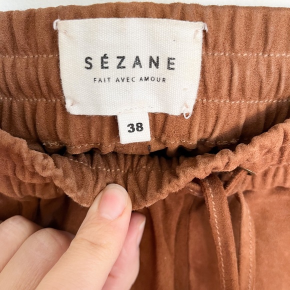 EUC Sezane Cinnamon Brown Suede Shorts Size 38 Small - Picture 3 of 4